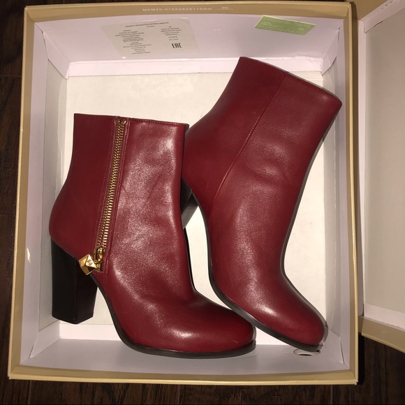 Michael Kors Frenchie Bootie - Picture 6 of 7